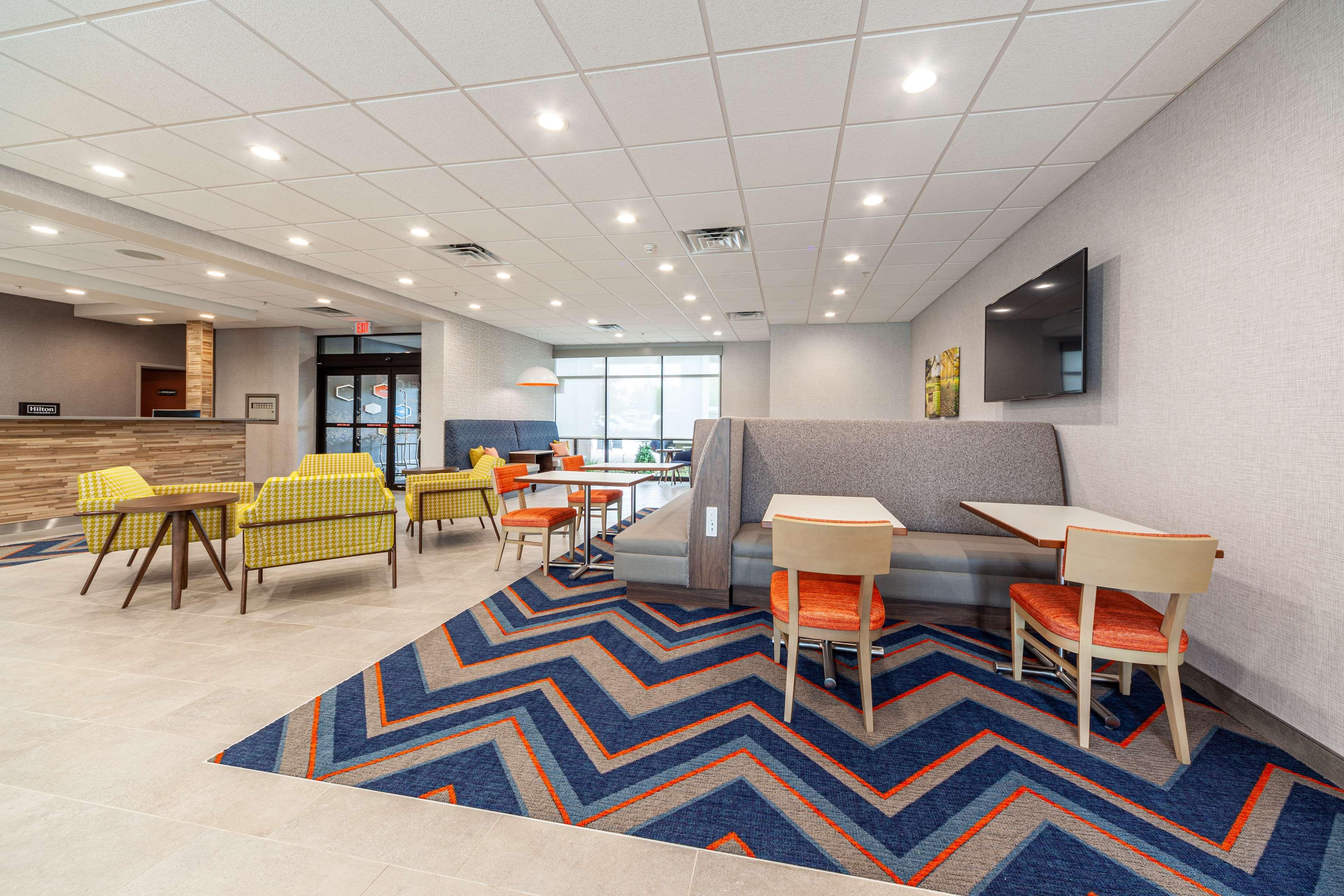 Hampton Inn Уинчестър Екстериор снимка