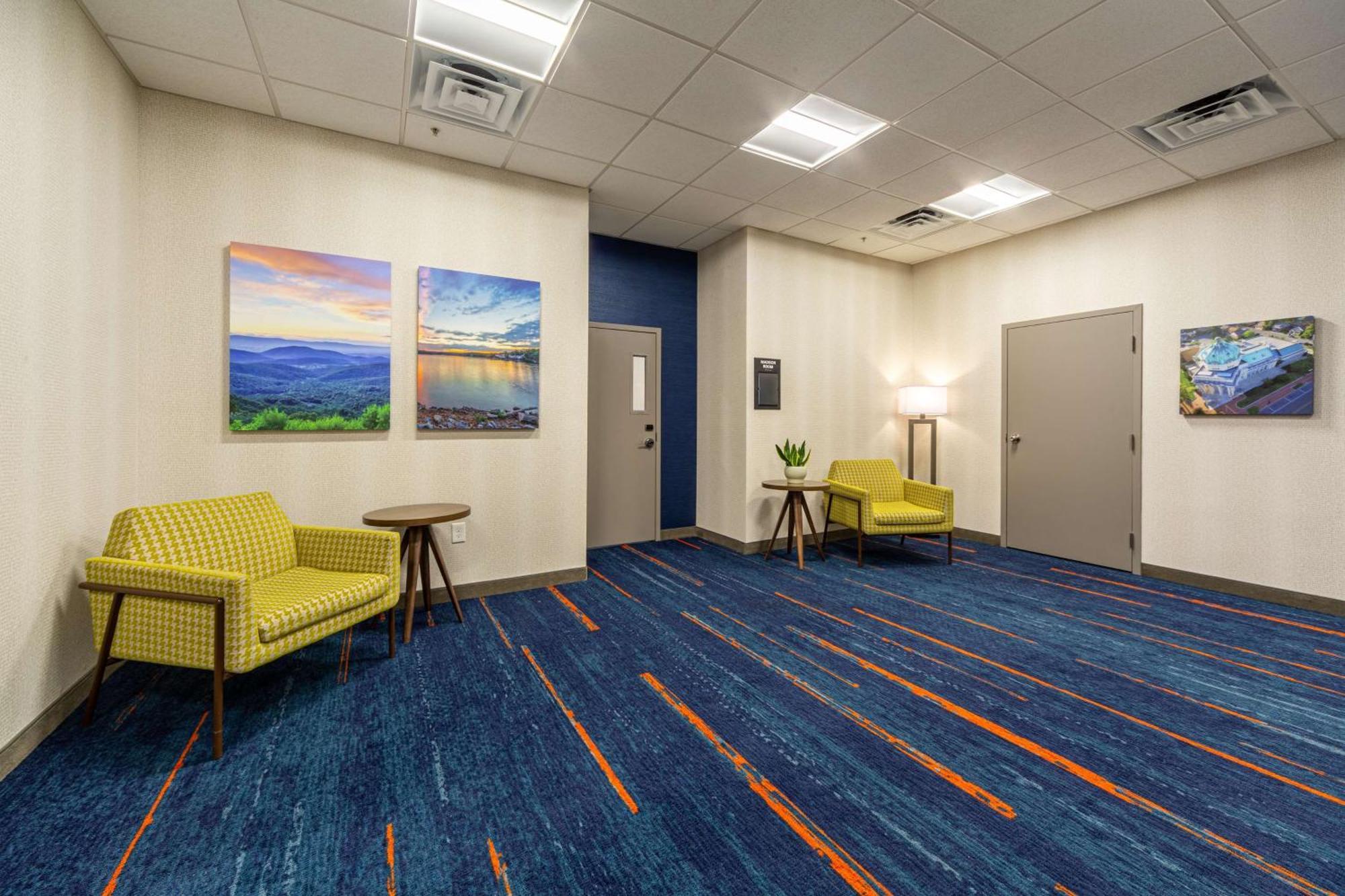 Hampton Inn Уинчестър Екстериор снимка