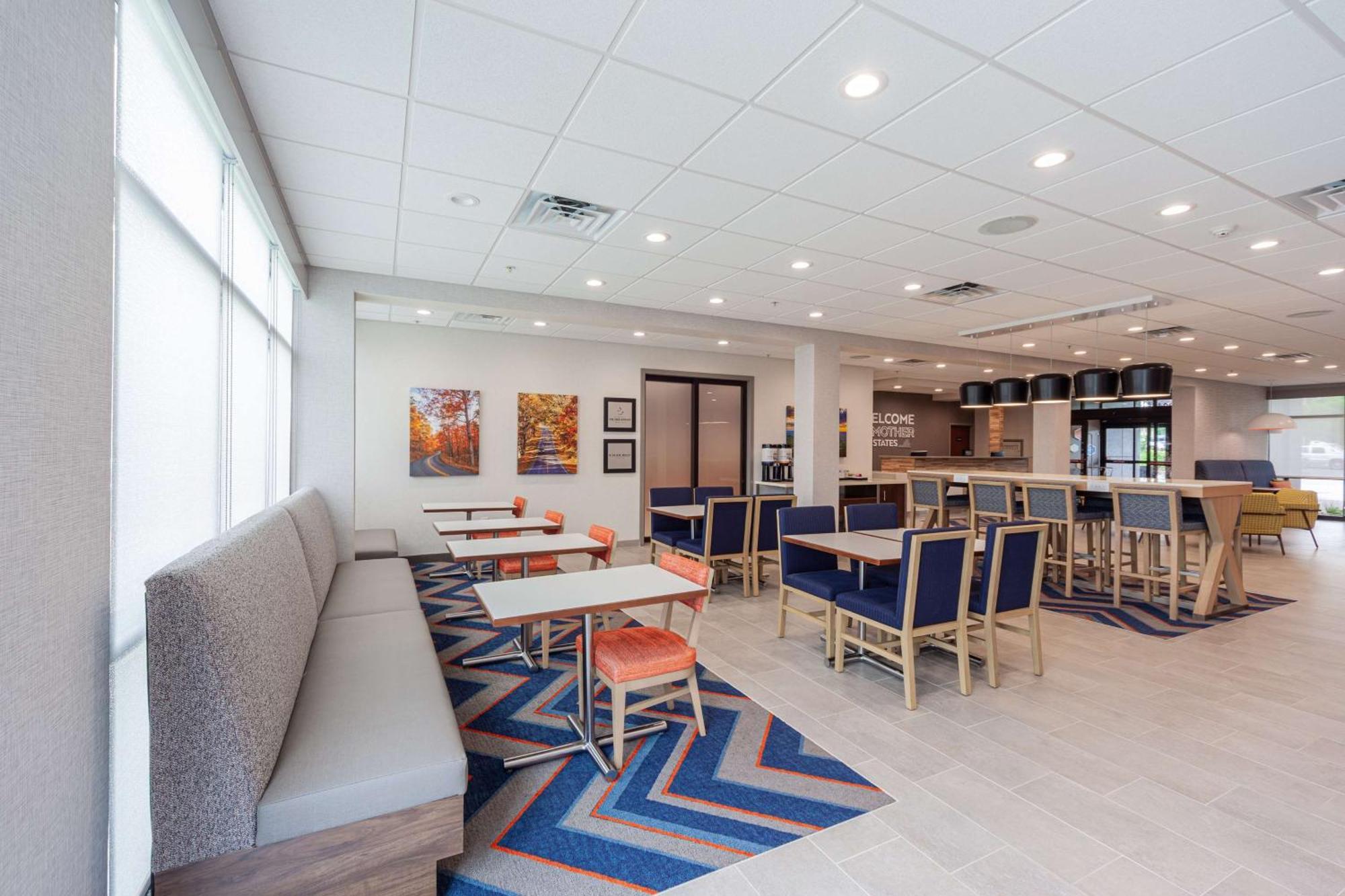 Hampton Inn Уинчестър Екстериор снимка